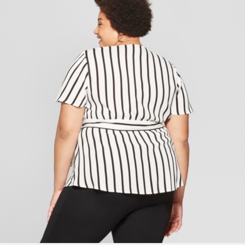 NWT Ava & Viv Plus Size Striped Peplum Blouse - Picture 2 of 8